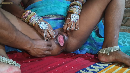 VS--DevarnepadosibhabhikechutmetellagakepurahanthghussadiyachudakrauntynechutmehanthdalwakechutsemaalgirayafeatSumang121biharEroticaIndianPornstarThreesomeHandjobHDPornxHamster-949.png
